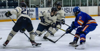 Aggie hockey bucks Broncos  5-3