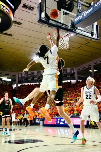 Utah State’s balance: Too much for Fresno State