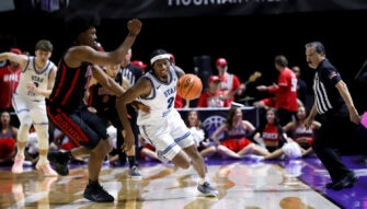 Utah State flips the script on UNLV in dominant quarterfinal win