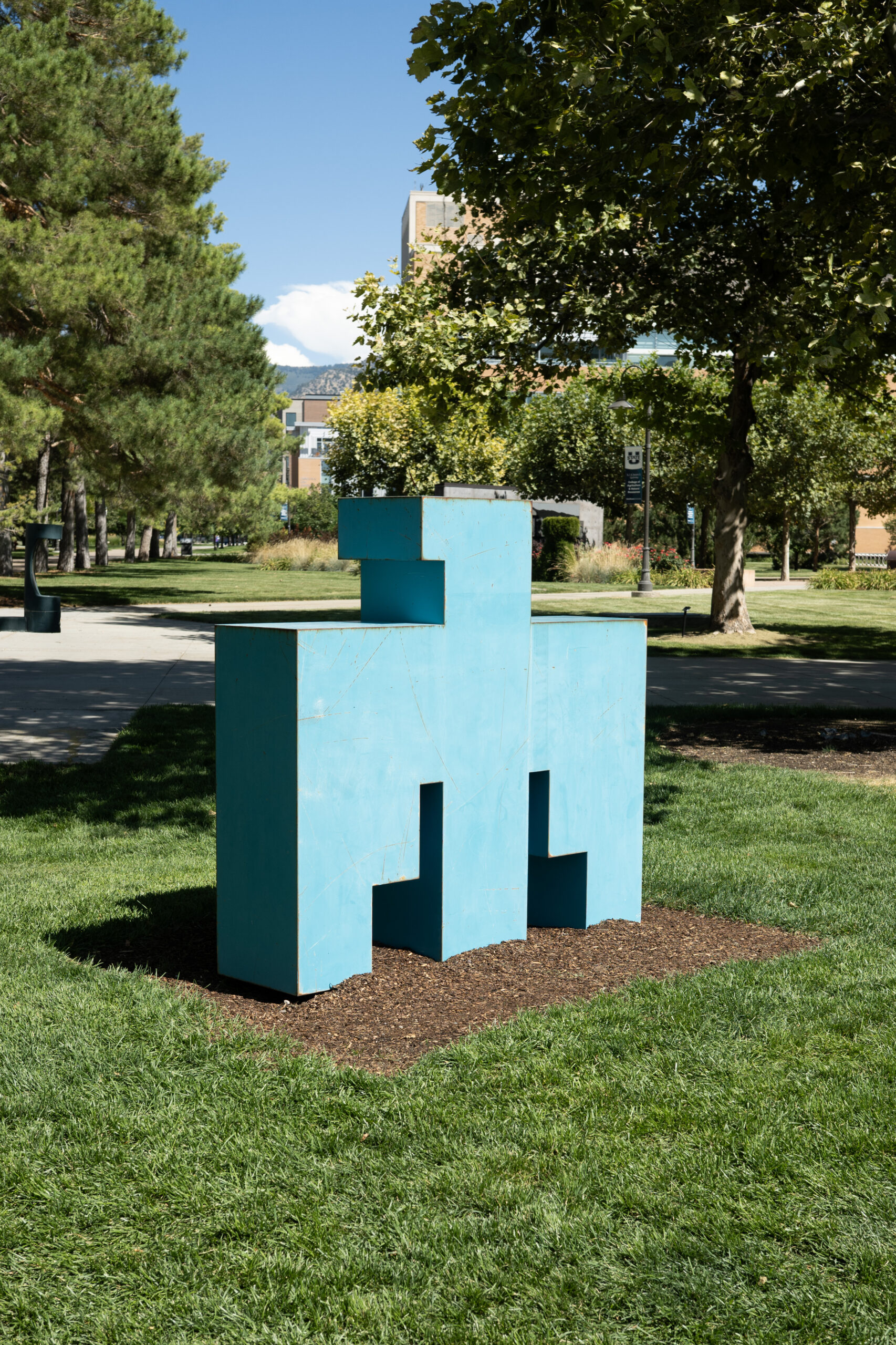 New quad statue sparks debate - The Utah Statesman
