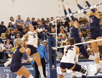 Aggie volleyball beats Gonzaga for first Pac-12 win